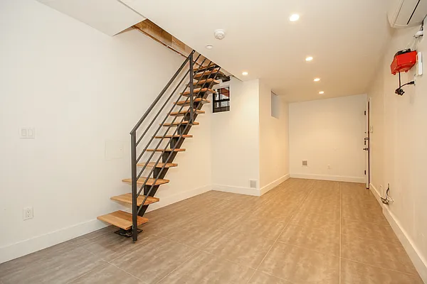 Rented by Fiddler Realty | media 34