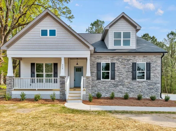 952 Brantleytown Rd, Zebulon, NC 27597