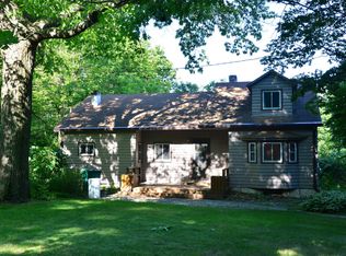 W202N10216 Lannon Rd, Germantown, WI 53022