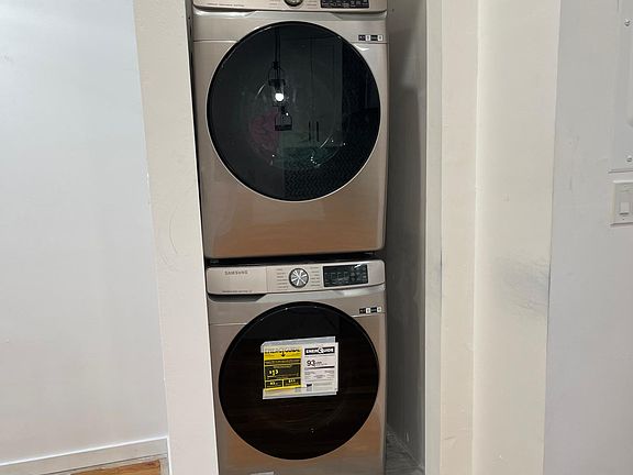 WASHER/DRYER