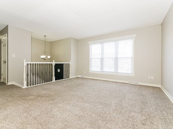 5th image of 1713 Evergreen St
