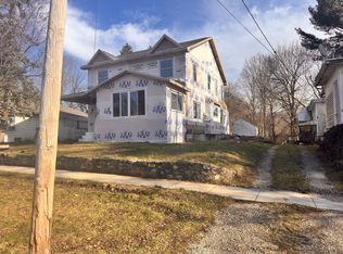 109 Wood St, Three Rivers, MI 49093