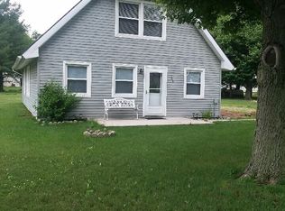108 S 5th St, Oakwood, OH 45873