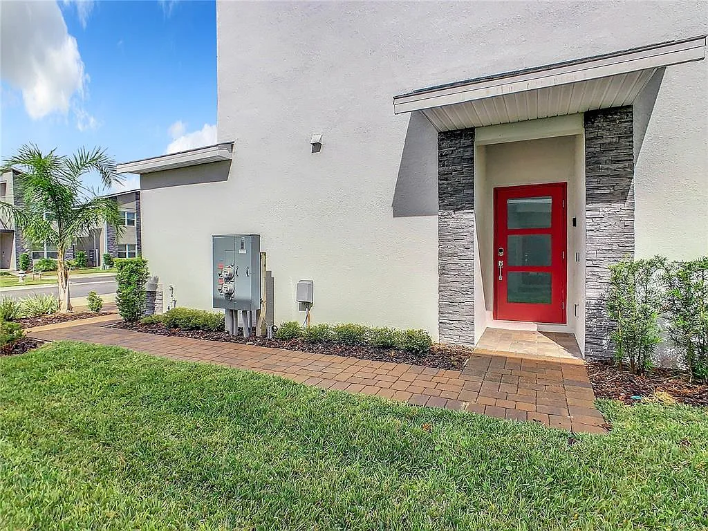 2 bed, 2.0 bath, 1388 sqft, $2,100 — Photo 3