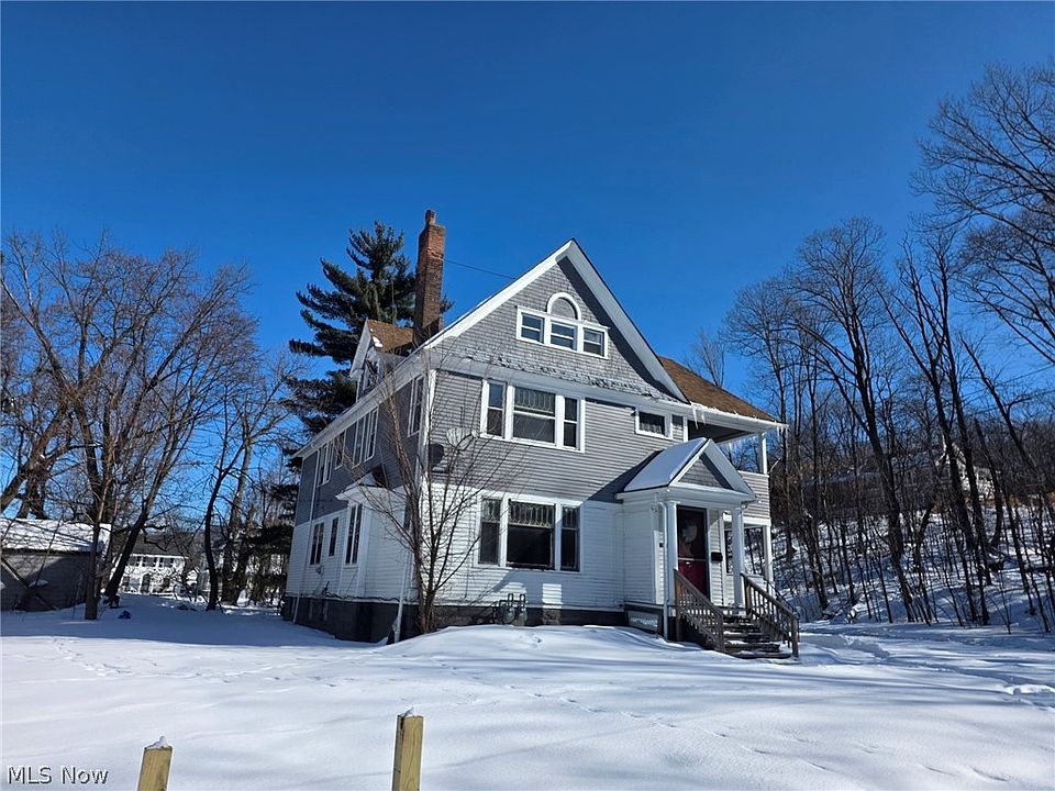 1st image of 1895 Chapman Ave