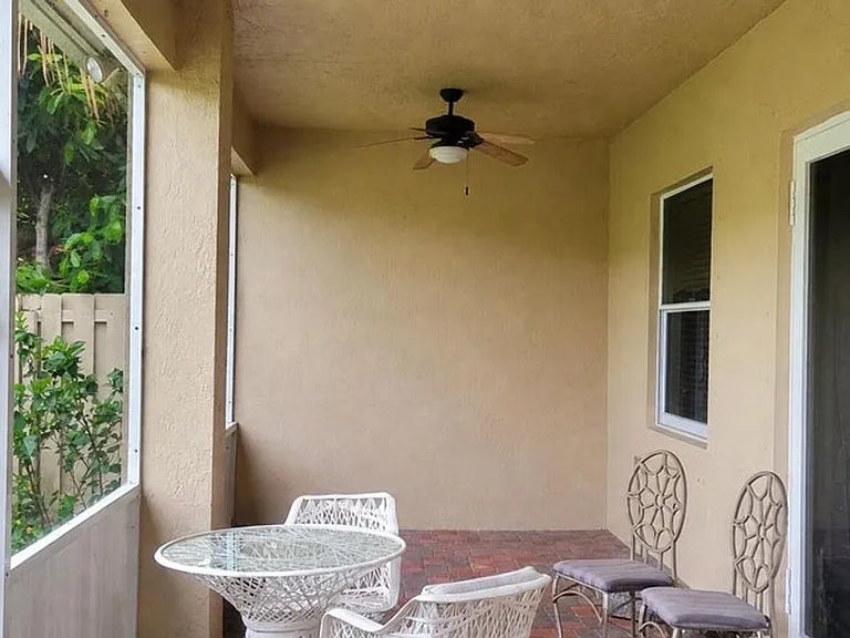 3945 Torres Cir — Photo 17