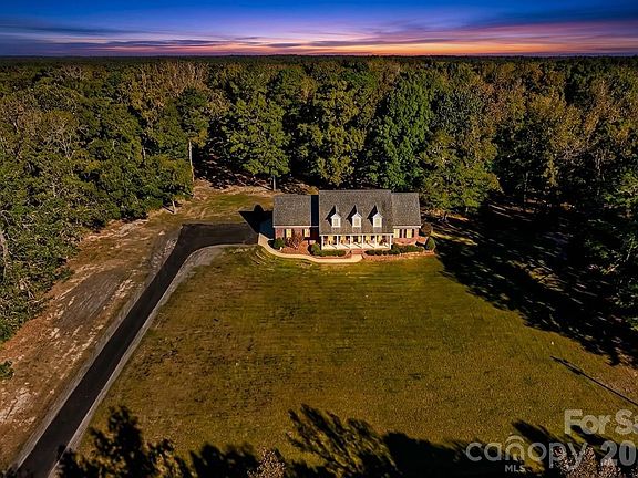 2nd image of 62 Will Evans Rd