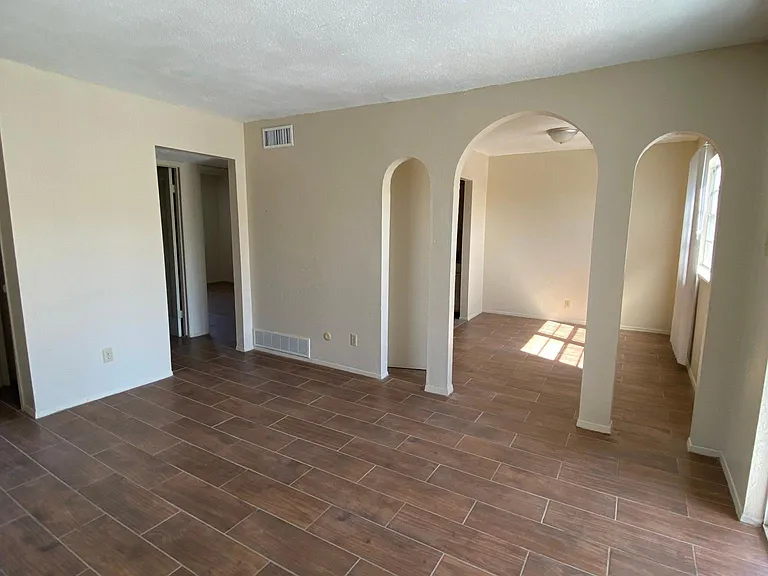 Alto Mesa Apartments — Photo 26
