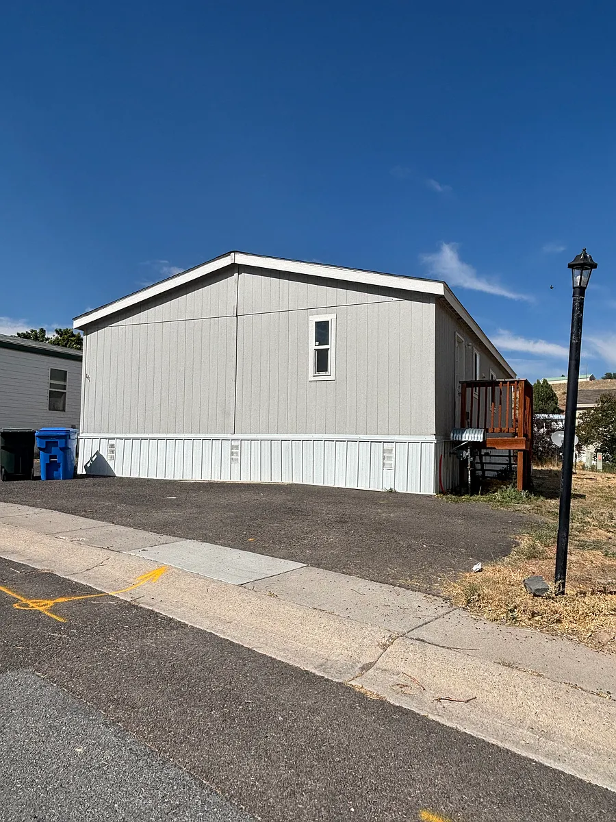 Building Photo - 845 Barton Rd