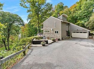 13 Kings Point Ln, Washingtonville, NY 10992