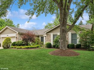 1016 N Derbyshire Ave, Arlington Heights, IL 60004