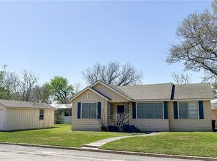 2207 N Liberty St, Victoria, TX 77901