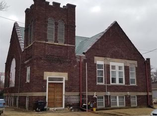 24 W South Side Rd, Earlville, IA 52041