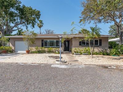 579 Belle Point Dr, Saint Pete Beach, FL, 33706