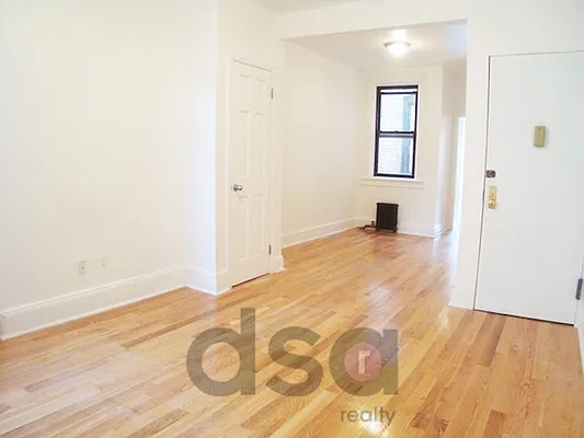 Rented by DSA Realty | media 18