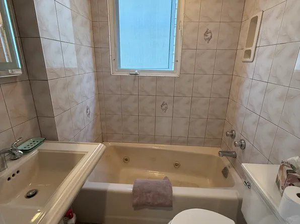 95-15 Pitkin Avenue image 21 of 26