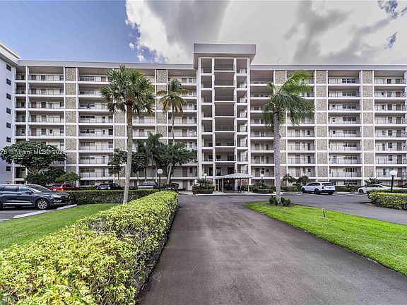 2nd image of 3150 N Palm Aire Dr APT 507