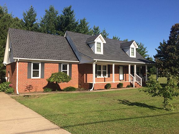 3rd image of 5665 Hampden Ave