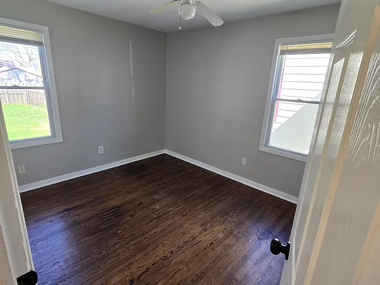 23809 Battelle Ave — Photo 15