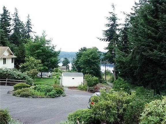 4th image of 2005 62nd Ave NW