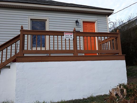2nd image of 1533 E 21st St