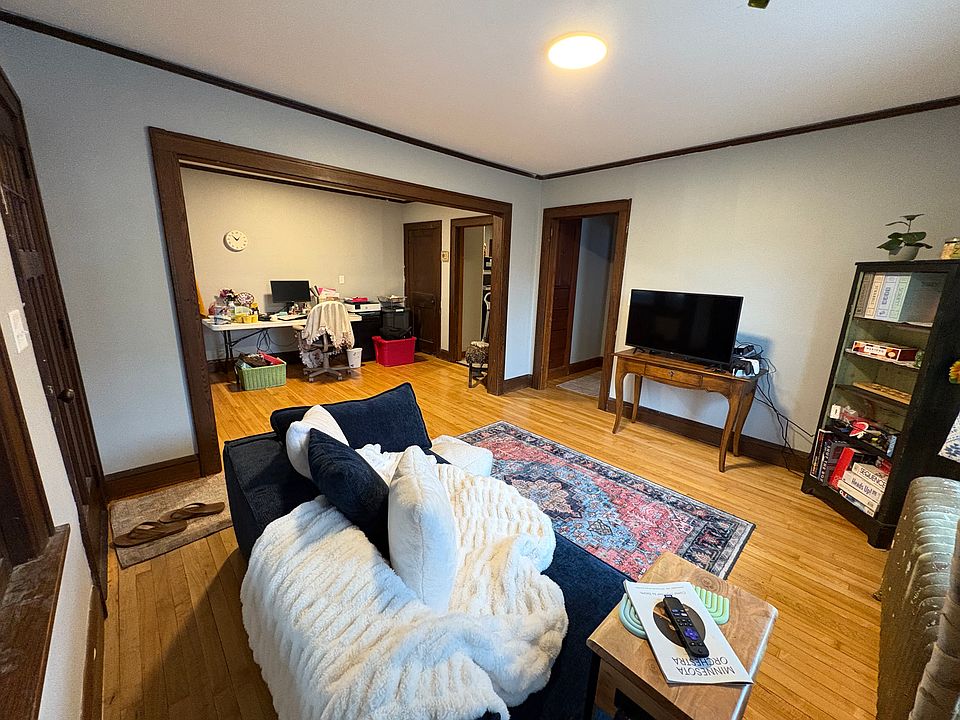 1st image of 1006 Gould Ave NE #1006