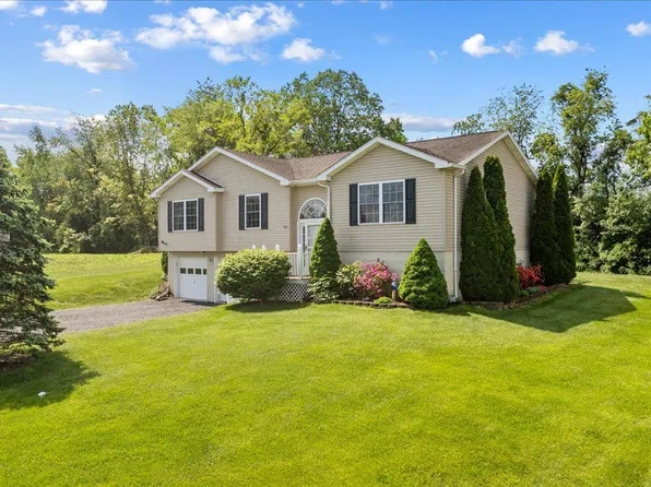 148 Massanutten Dr, Edinburg, VA 22824
