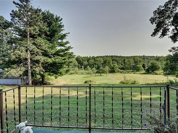 3rd image of 5641 Harwalk Rd NW