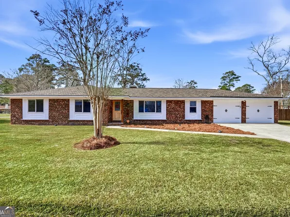 303 Pinewood Dr, Pooler, GA 31322
