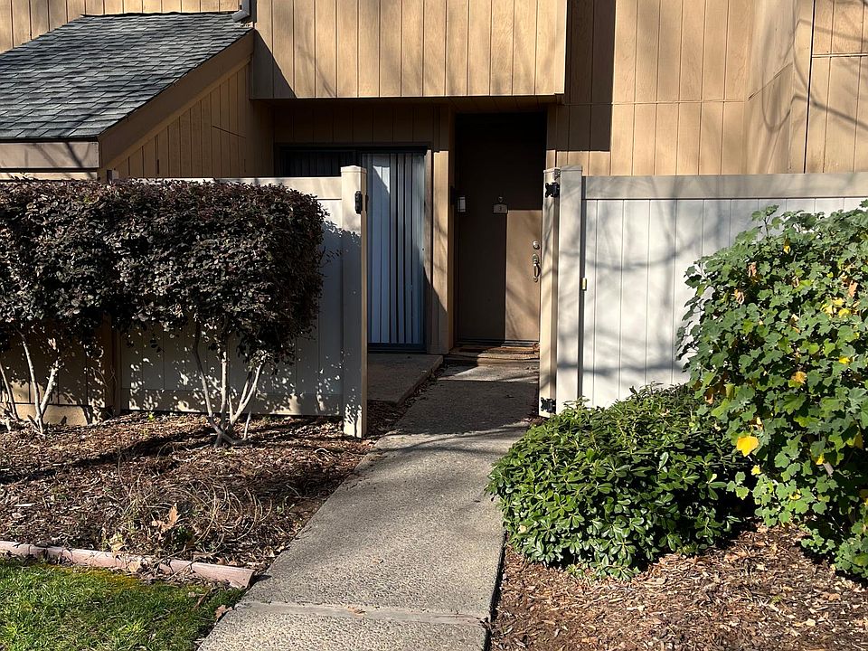 1st image of 549 Woodside Oaks APT 3