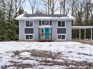 502 E 100th Rd, Chester, VA 23836