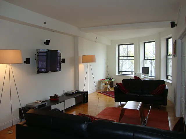 110 Cypress St #301 — Photo 2