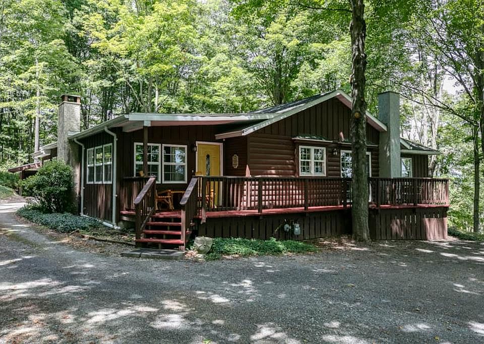 1st image of 451 Benauer Rd