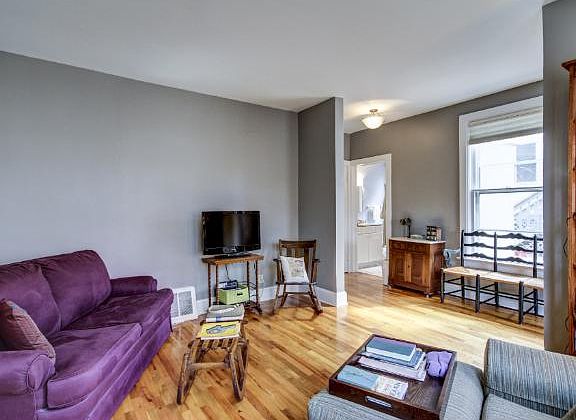 4th image of 64 Chatsworth St N