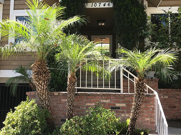 2nd image of 10746 Blix St #110