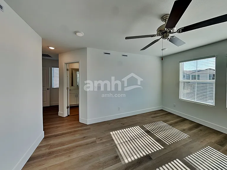 11140 Magallanes St — Photo 9