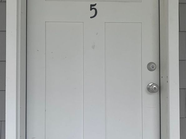 5 Pleasant St