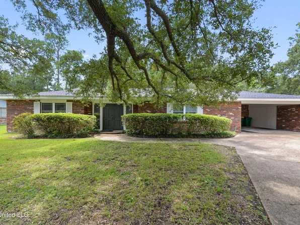 13821 E El Bonita Dr, Ocean Springs, MS 39564