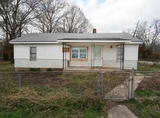 221 Trowbridge Rd, Carthage, MO 64836