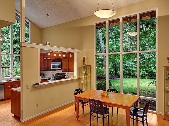 5th image of 7490 85th Ave SE