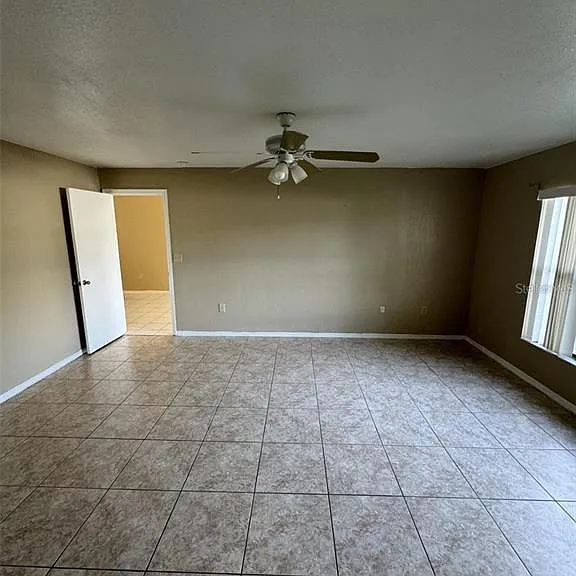 913 San Rafael Way — Photo 4
