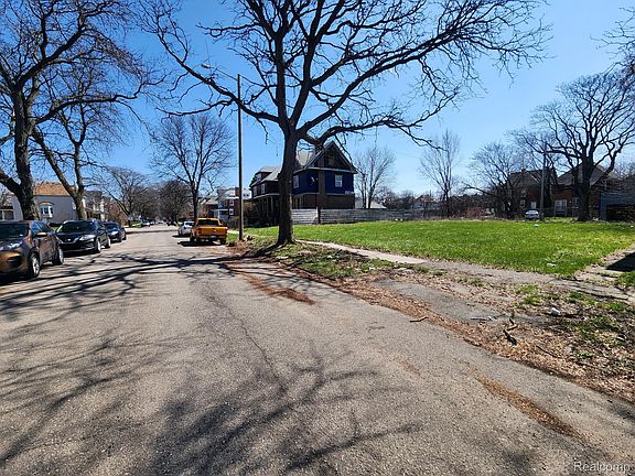 5th image of 314 Melbourne St
