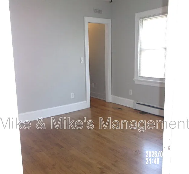 6424 W Chambers St — Photo 13