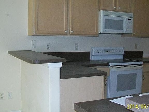 3rd image of 3730 NW Royal Oak Dr