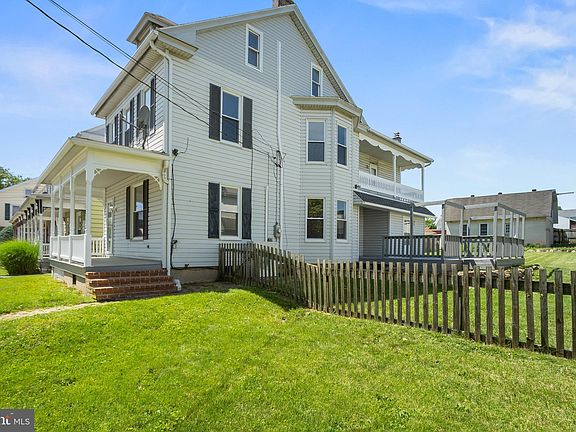 2nd image of 111 W Carpenter Ave
