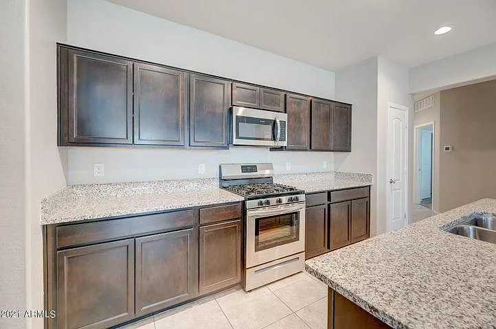 31080 W Whitton Ave — Photo 6