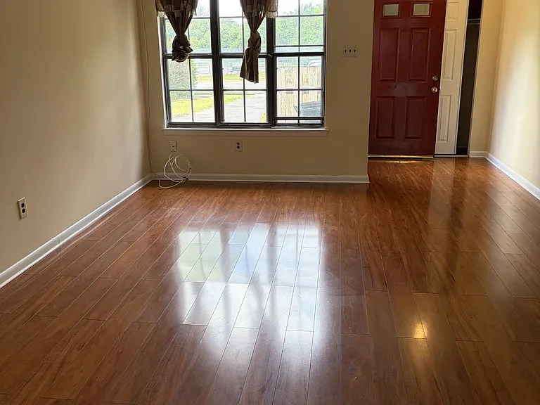 348 Willow Turn #348 — Photo 1