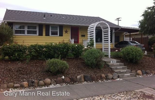 1st image of 831 S Hawthorne Dr