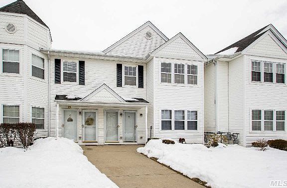 3rd image of 45 Victorian Ln