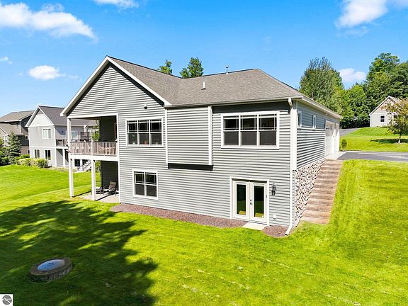 5th image of 3173 Lake Meadows Cir